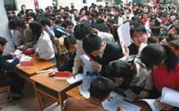 高薪誘惑？電子廠招聘信息的真假博弈！